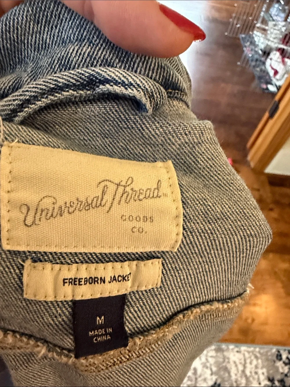 Universal Thread Light Blue Denim Trucker Jacket - Picture 2 of 3